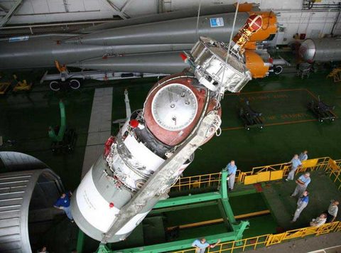 YES2 on the Foton-M3 spacecraft